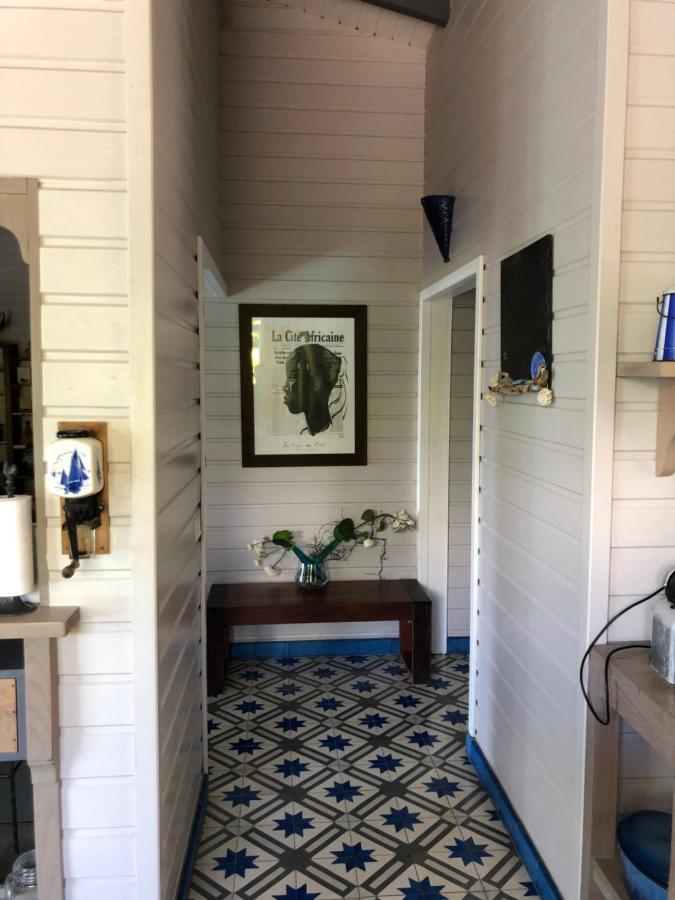 La Maison Bleue - Les Hauts De La Baie Terre-de-Bas Eksteriør bilde